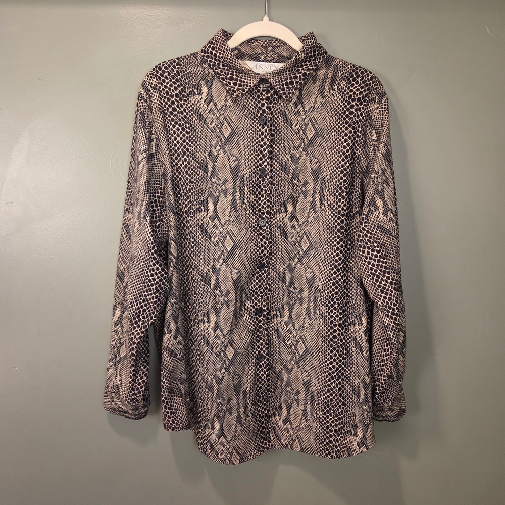 Casual Corner Annex Women's Long Sleeve Button Up Blouse Size 1X Snake Print - Picture 3 of 10
